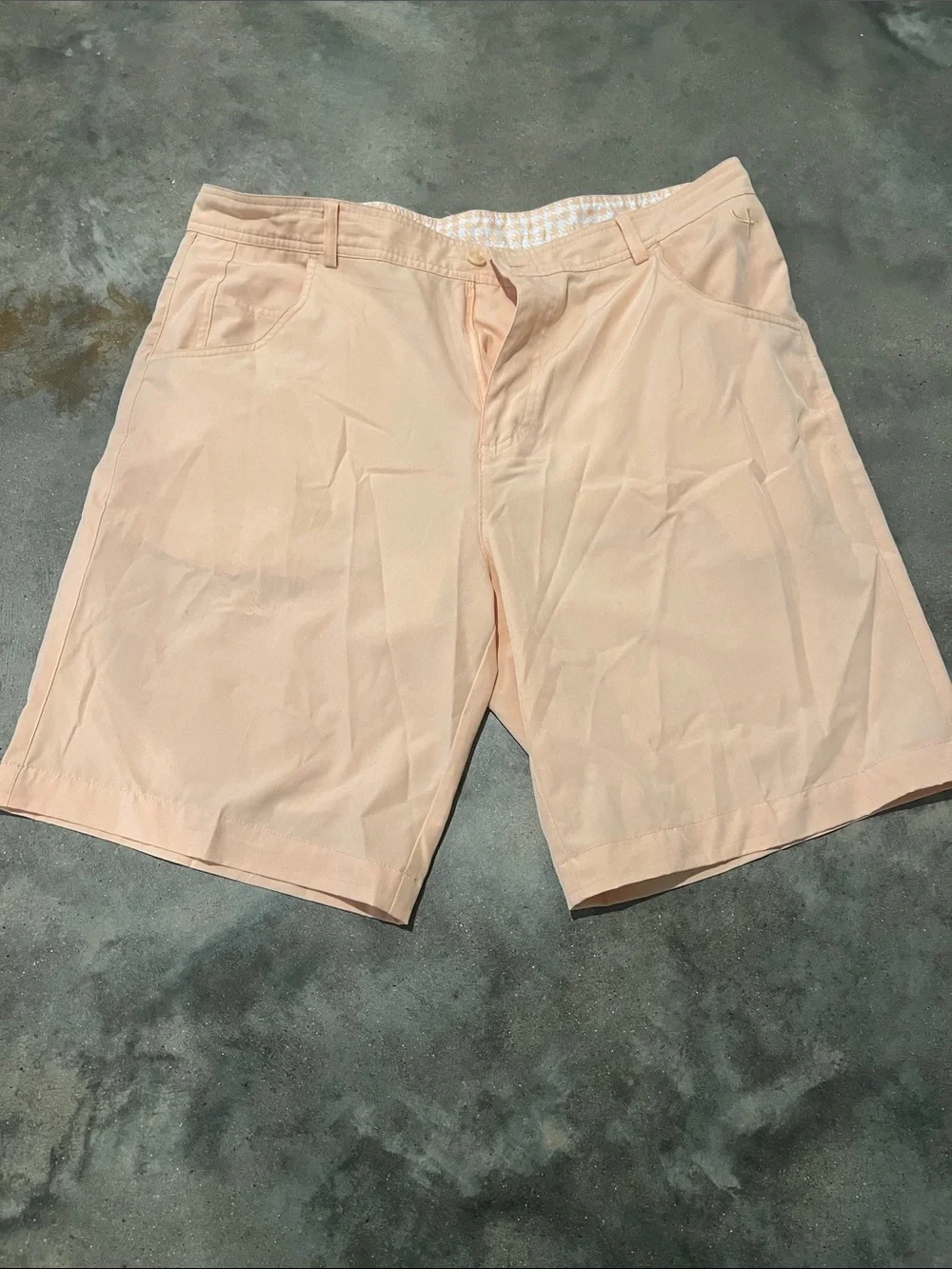 Men's Flat-Front Peach Cotton Shorts